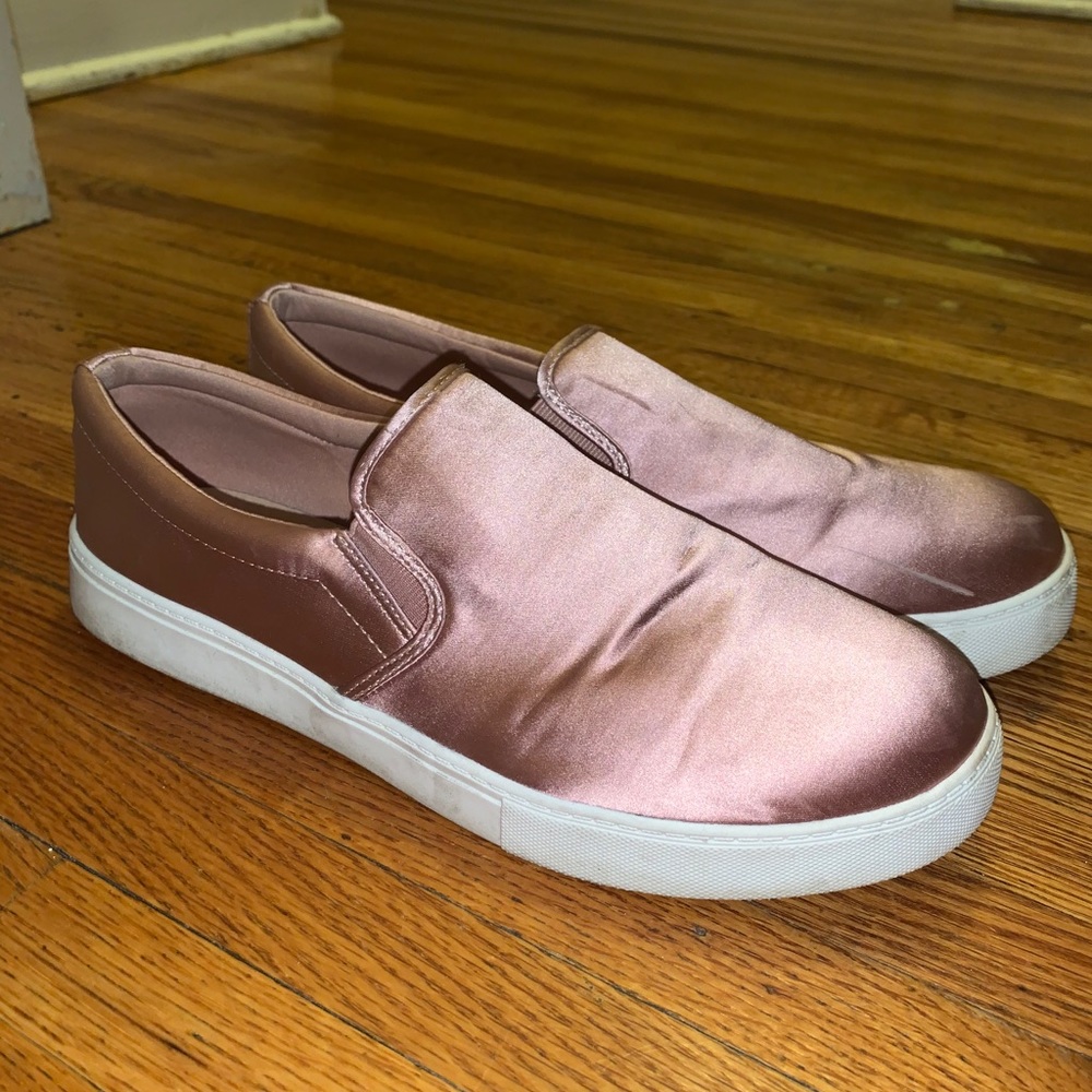 Pink Sneaker